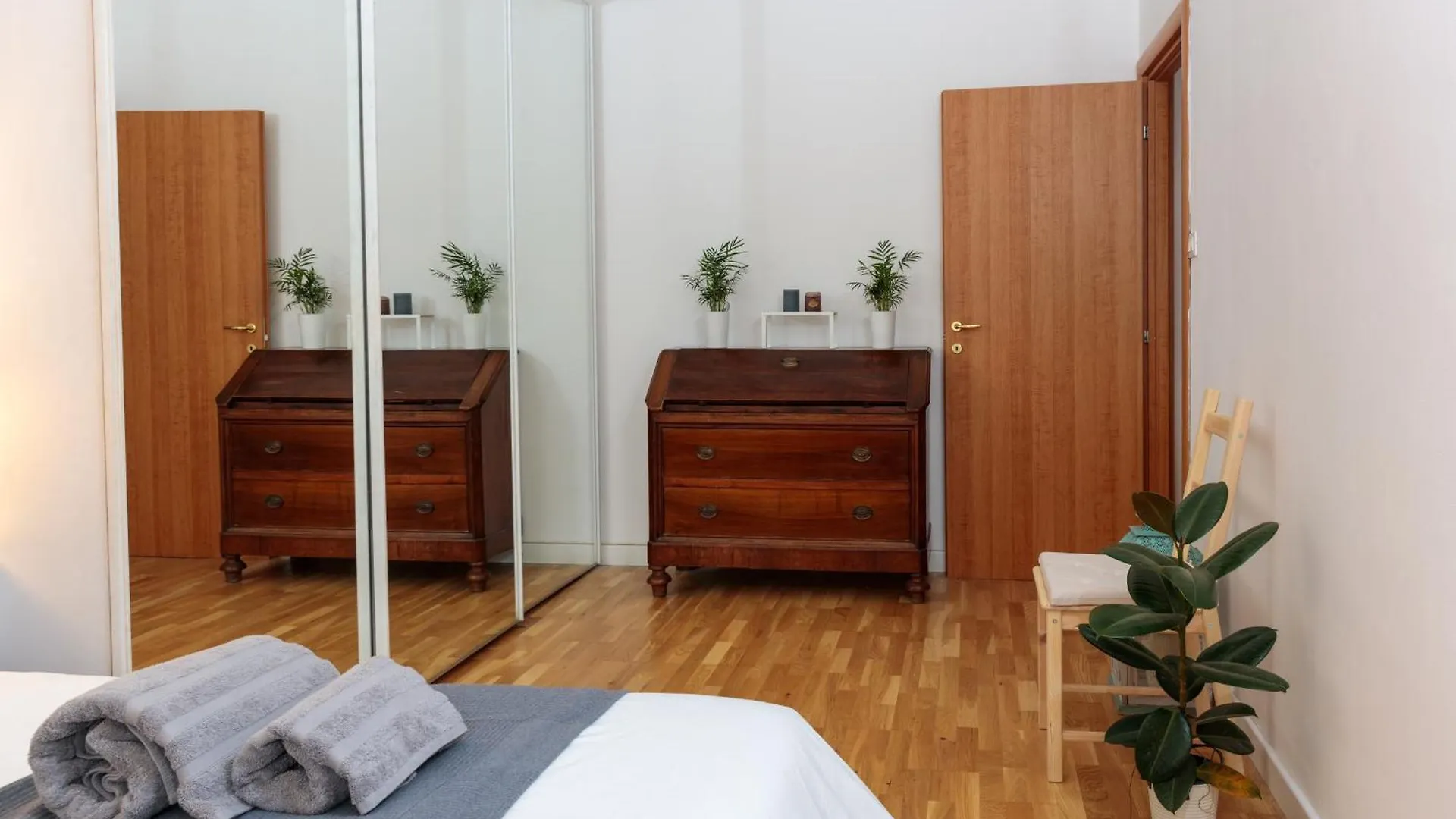 Welcome To • Lotus Home • Verona