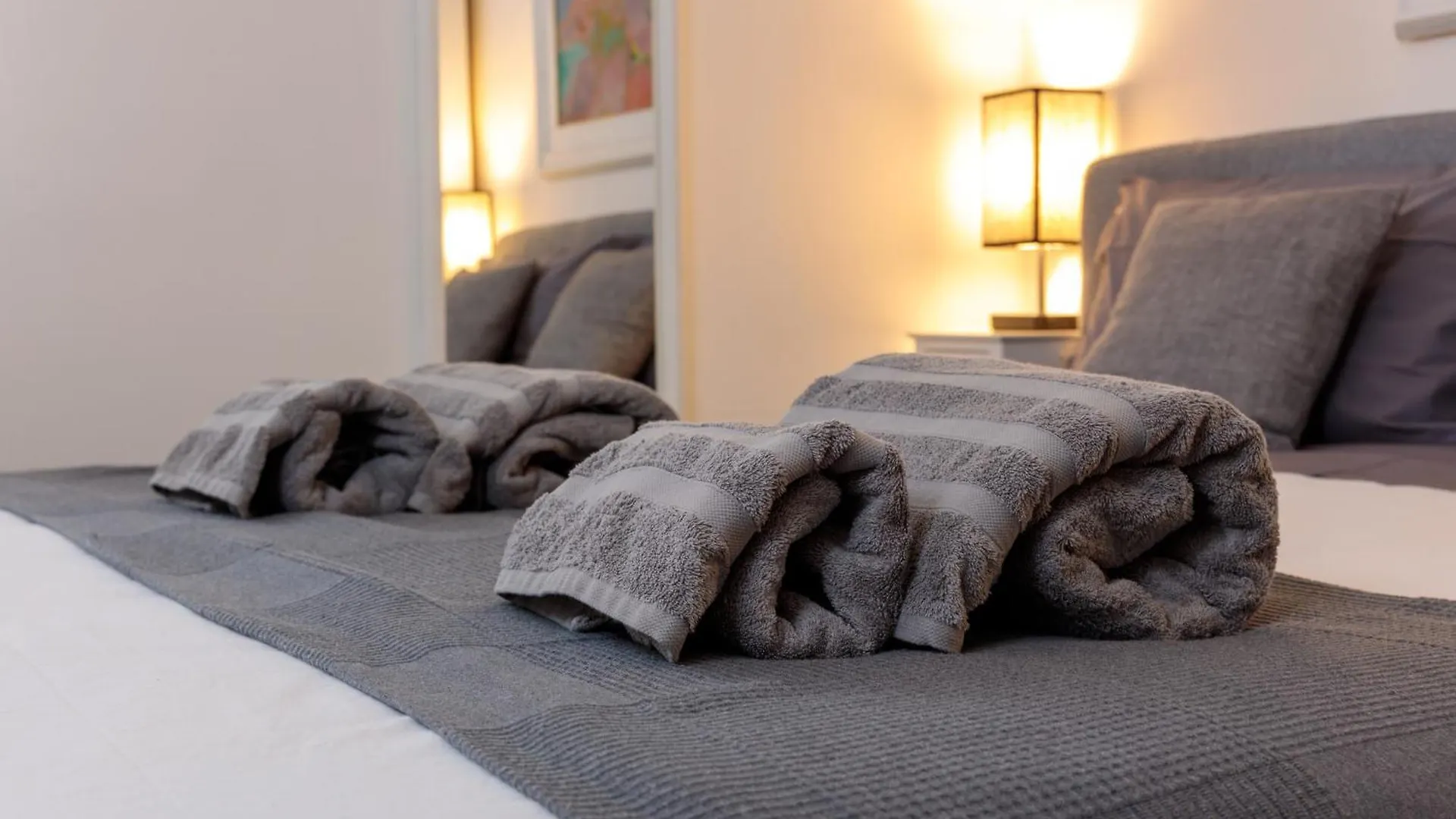Welcome To • Lotus Home • Vérone Appartement